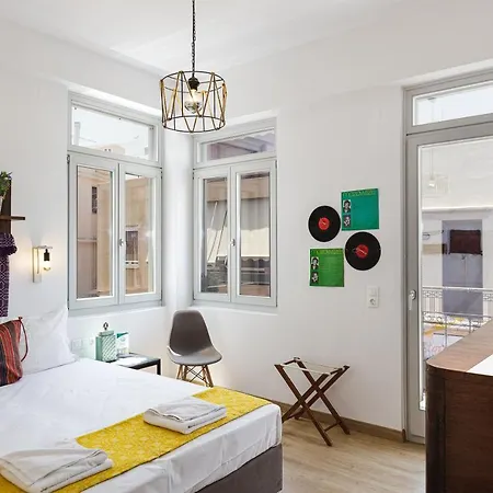 The Of The Old Port העיירה רתימנו