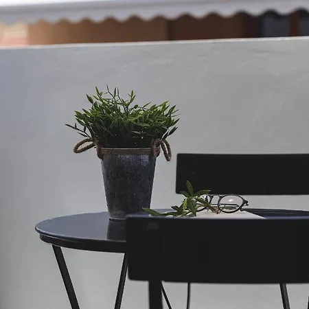 The Of The Old Port * העיירה רתימנו