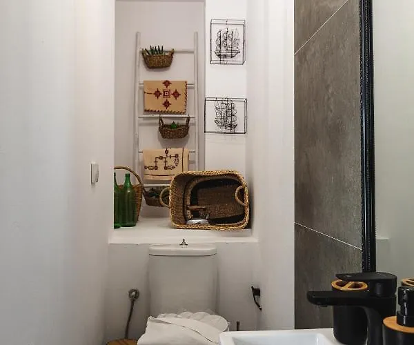 The Of The Old Port * Rethymno